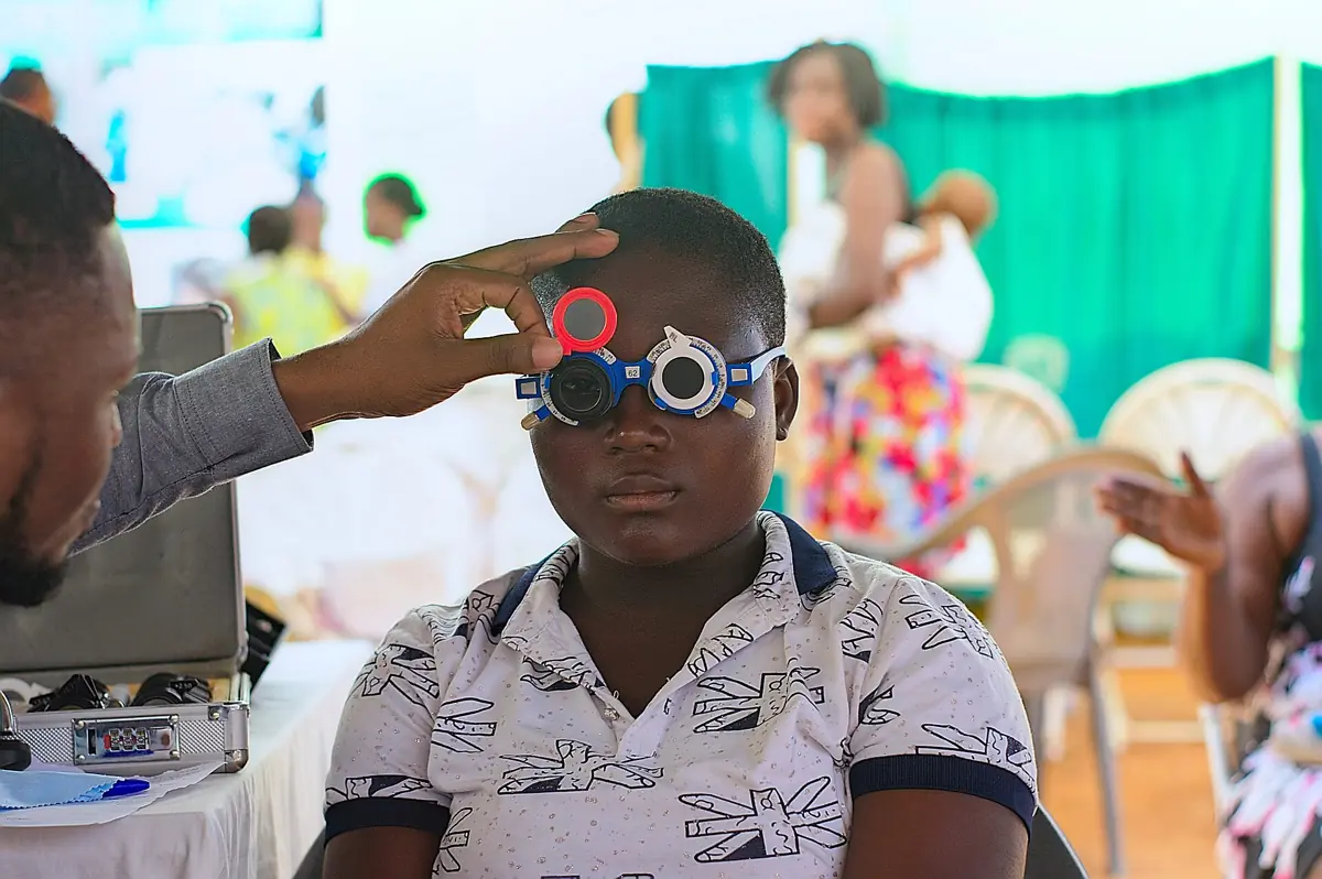 Lens changing technique in eye test
